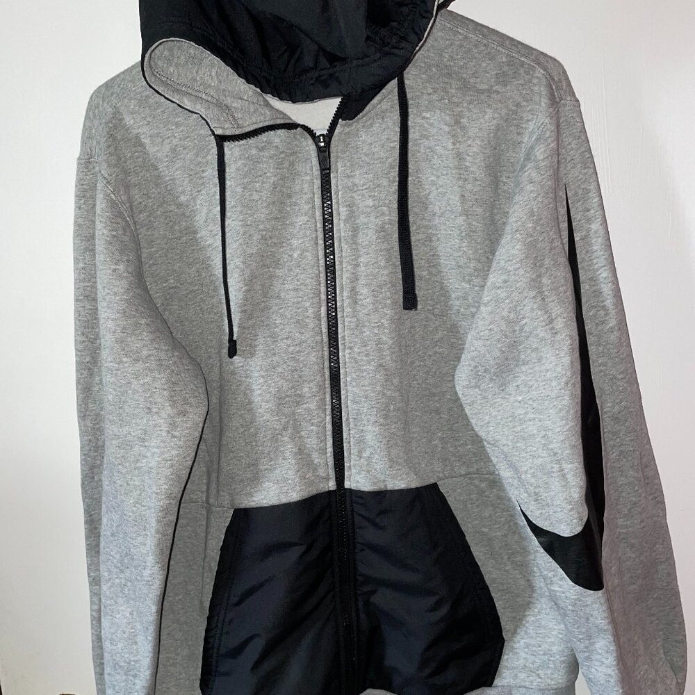 Nike gray zipped sweatshirt